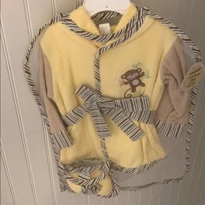 Sweet little hooded bathrobe w booties to match.